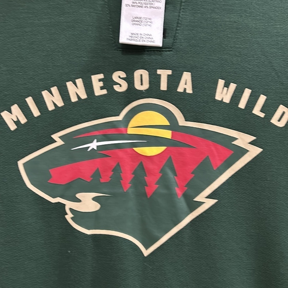 NWT Boys Large Minnesota Wild hockey long sleeve T-shirt. NHL - Picture 2 of 8